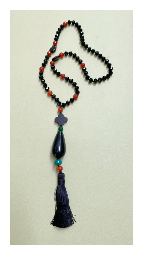 HANOI necklace black agate & semiprecious stones