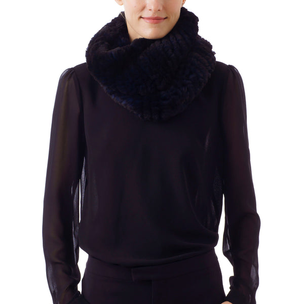 MERIBEL navy round knitted  scarf