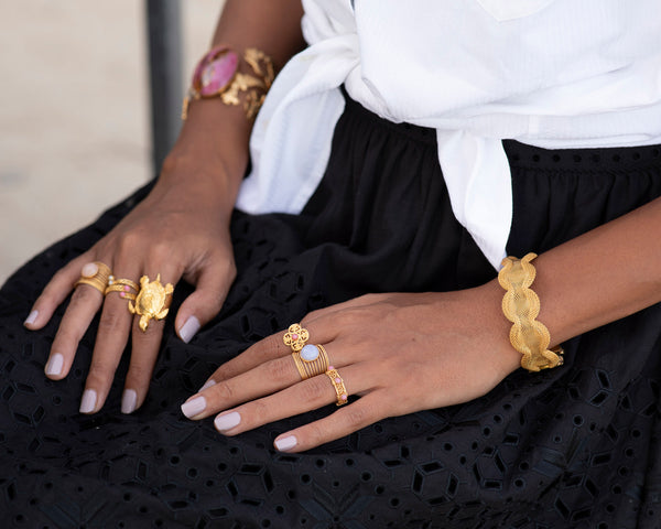 ENEE,  Gold-Plated Ring with a chalcedony stone