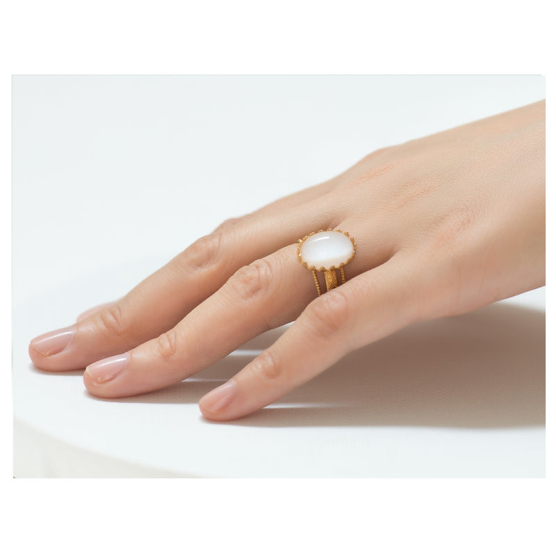 IRENE Adjustable Ring Lune Cabochon