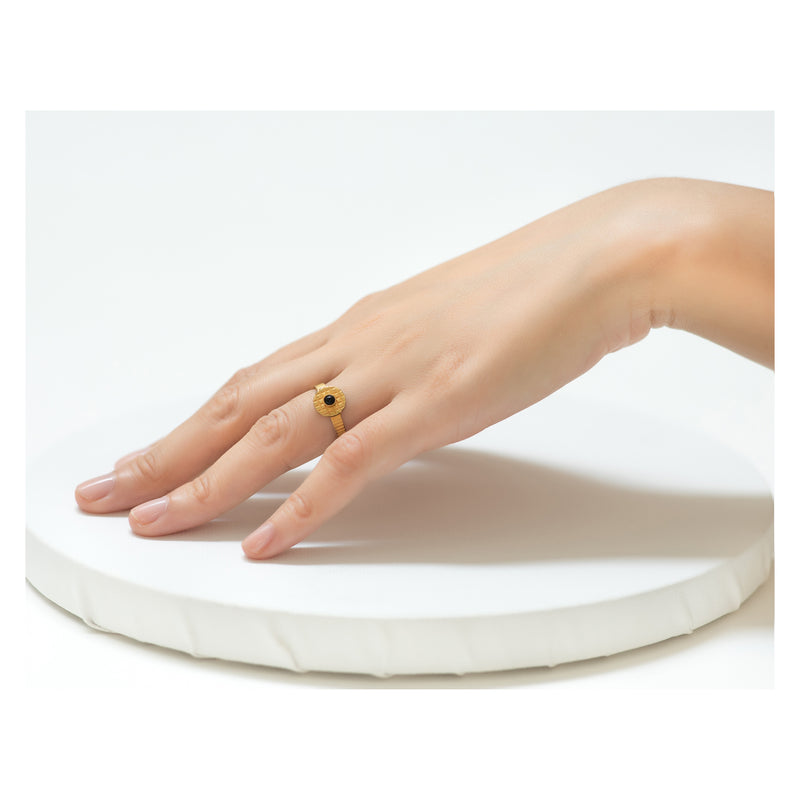 Kamar adjustable black ring