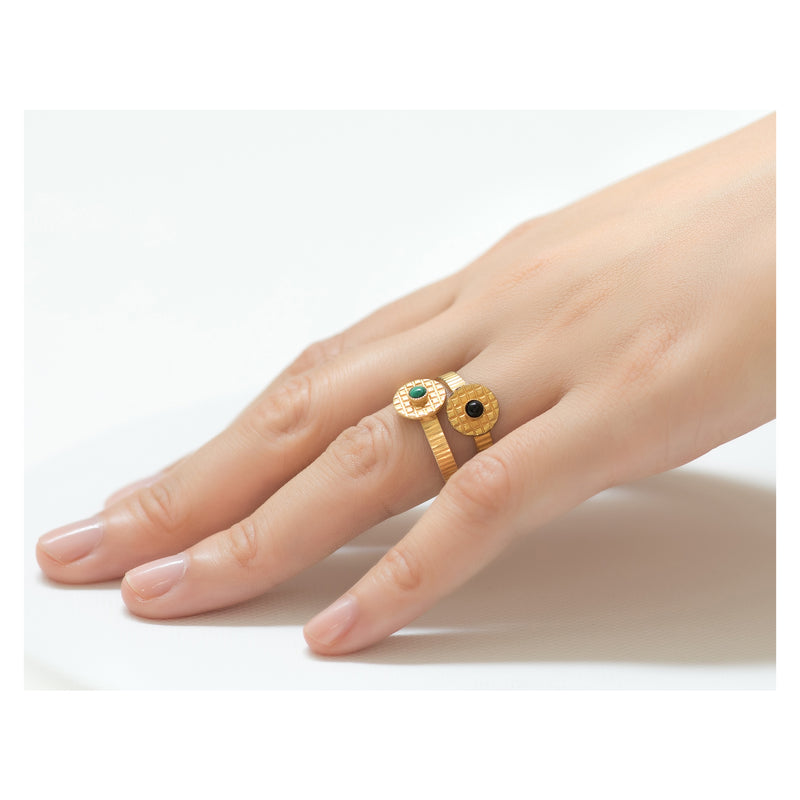 Kamar adjustable black ring