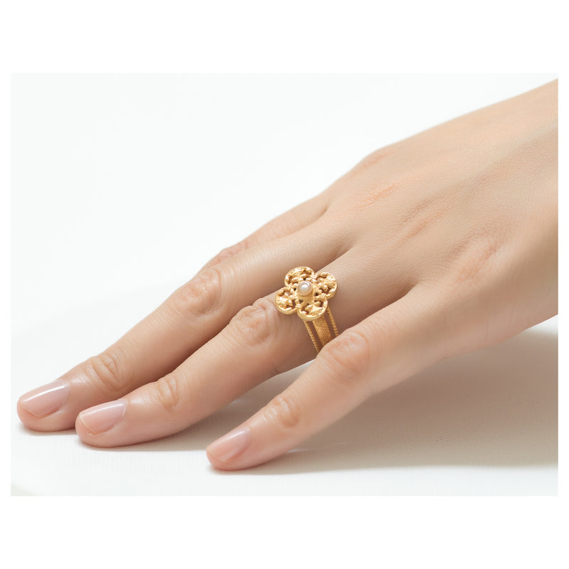 MONA Adjustable Ring Pearl