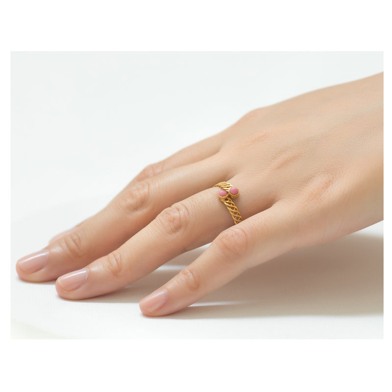 Halley adjustable pink ring
