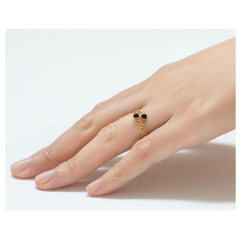 Halley Adjustable Black Ring