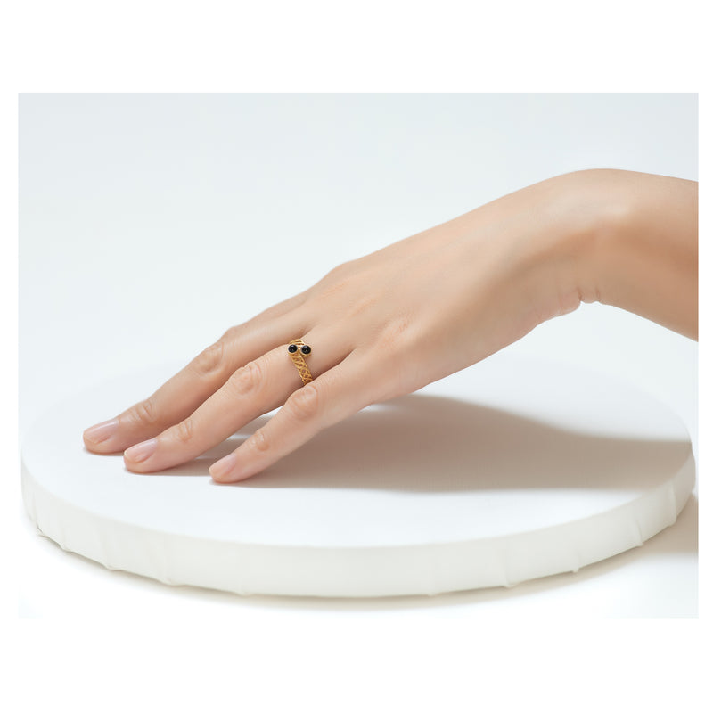 Halley Adjustable Black Ring
