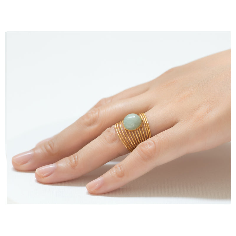 ENEE gold-plated ring with an aventurine stone