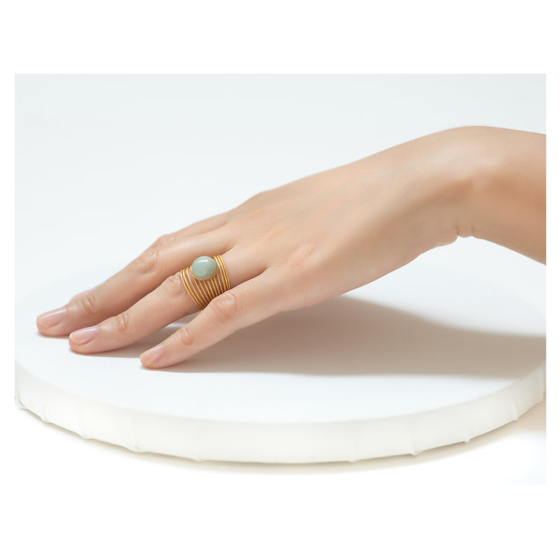 ENEE gold-plated ring with an aventurine stone