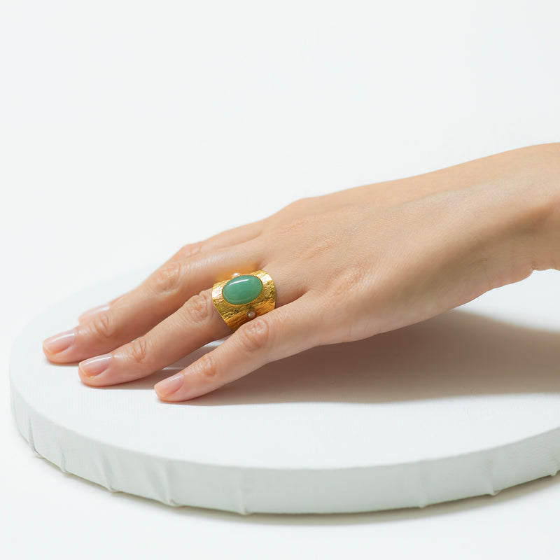 SAHEL adjustable ring aventurine stone.