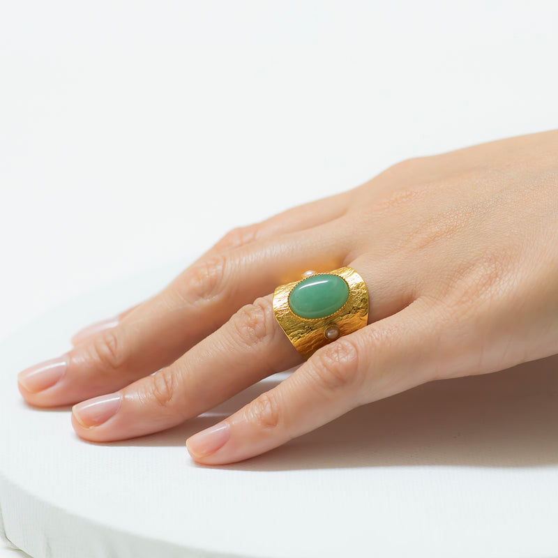 SAHEL adjustable ring aventurine stone.