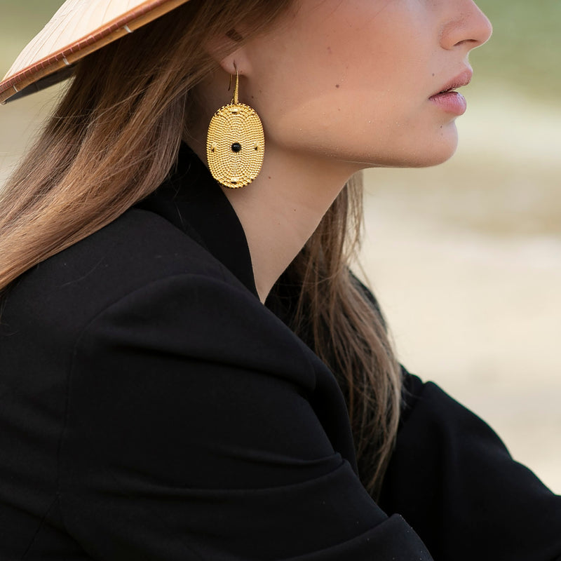 AINEE earrings gold-plated black