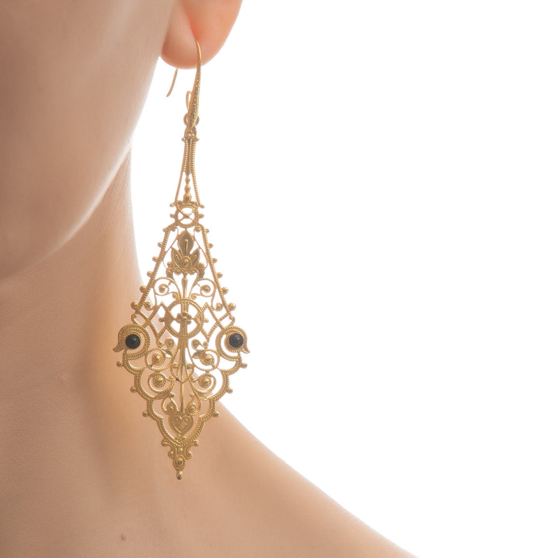 CHARLINE delicate filigree earrings black