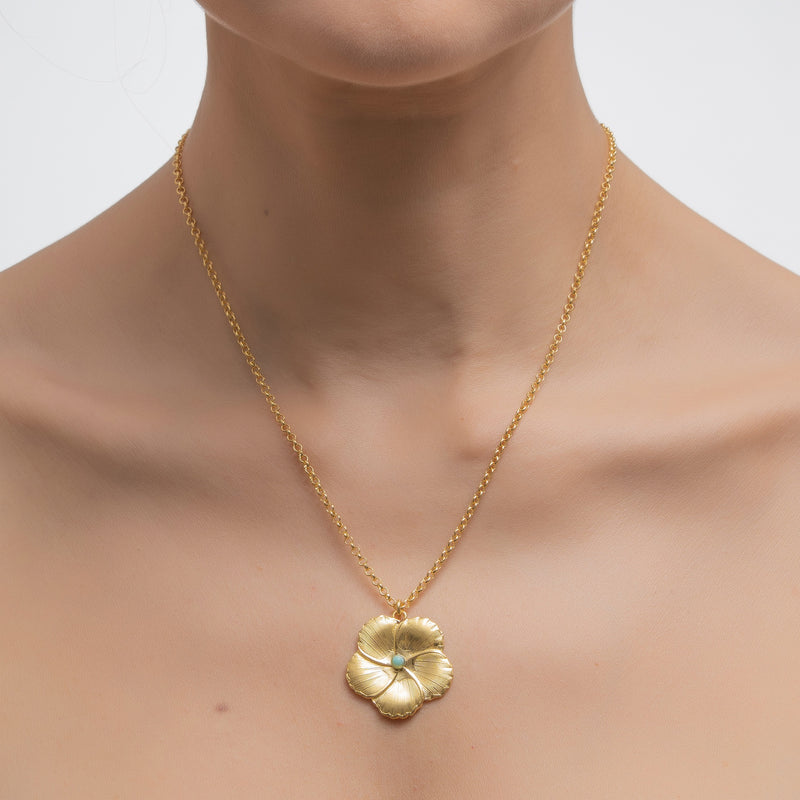 Delicate store pendant necklace