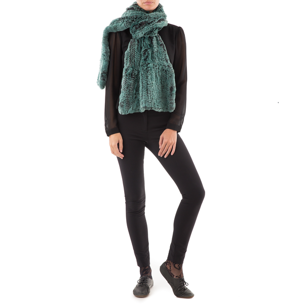 GSTAAD Large green knitted Scarf