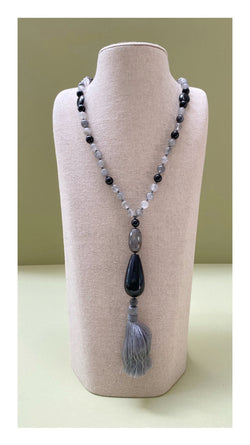 HANOI necklace black agate & semiprecious stones