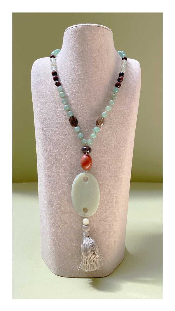 IFRANE necklace with semiprecious stones