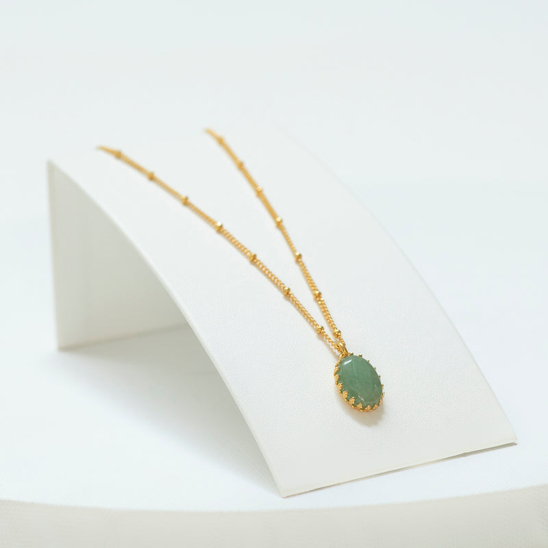 MEDICIS Vintage-inspired necklace Aventurine