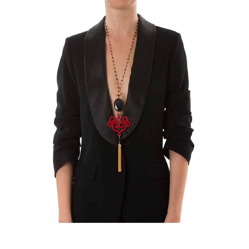VOLUTE Adjustable Tasseled Gold-Plated Necklace & Red Lacquered-Horn